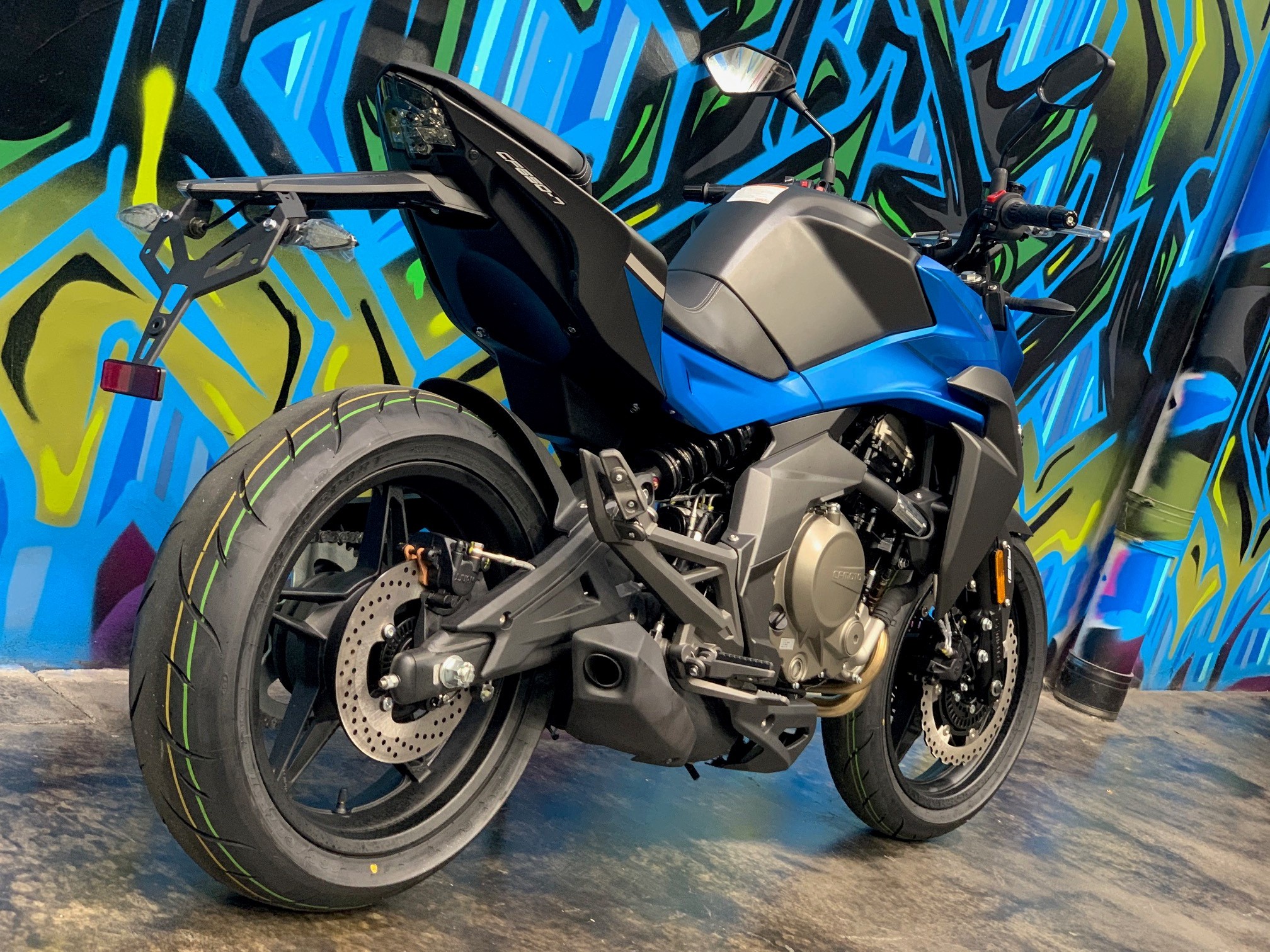 CF Moto 650NK 2019 STD Bike Photos - Overdrive