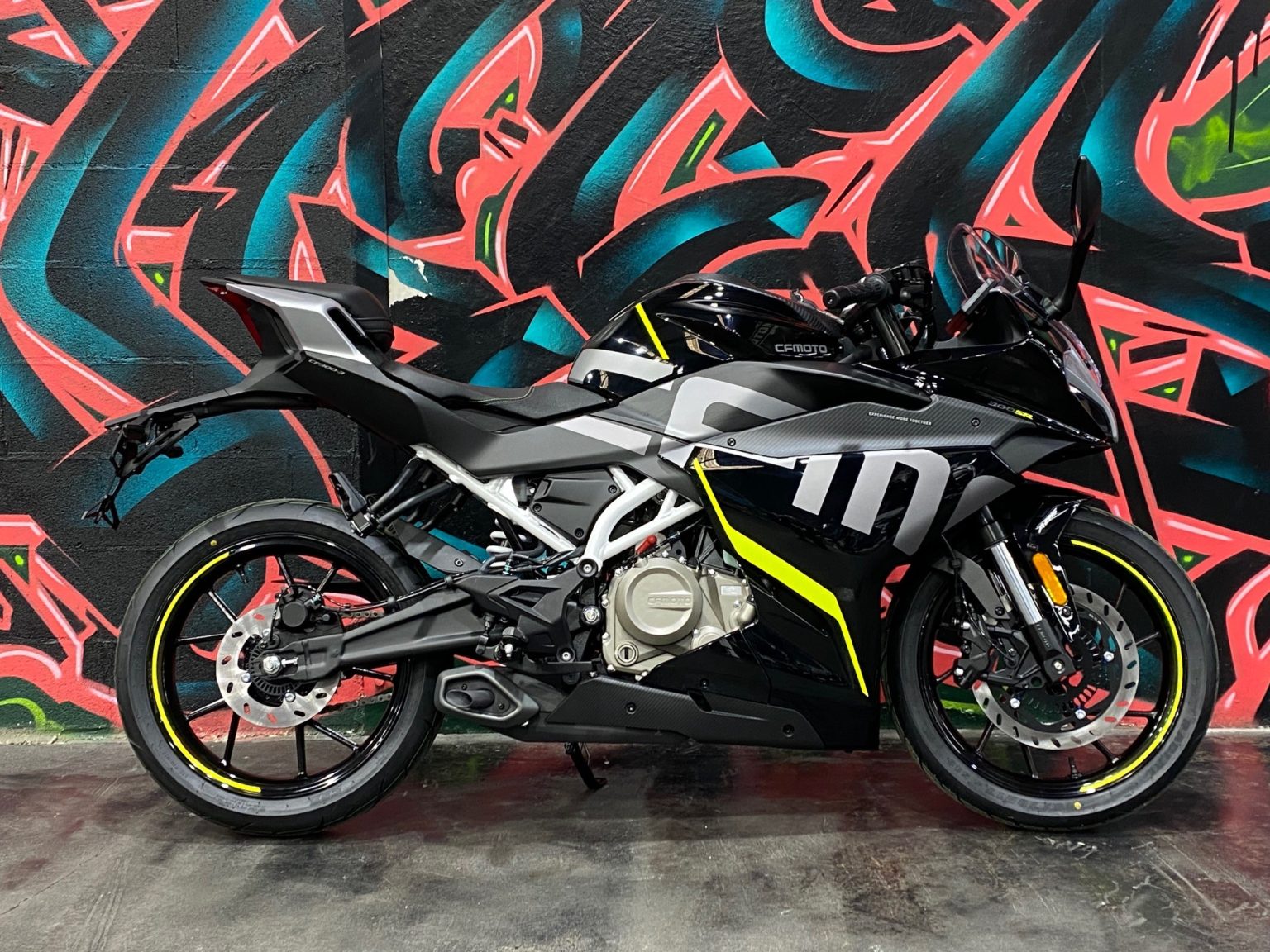 2022-cfmoto-150nk-abs-efi-motoink